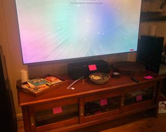 Samsung 75" Smart tv, Nice Entertainment Sideboard