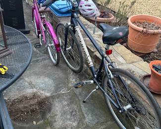 2 like new Schwinn bicycles