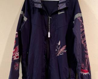 Very RARE! Men's Nike Windrunner Wild Run Jacket Purple
Chinese Dragon Size Large