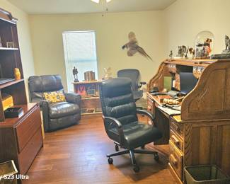 Roll top desk and lots of military honors 