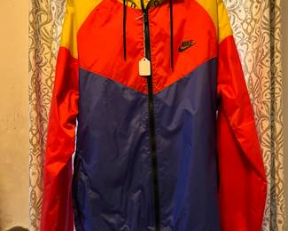 Nike Windrunner Amplify Heritage jacket