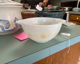 Vintage pyrex