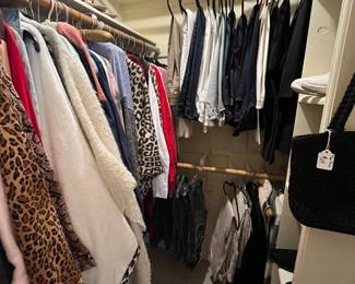 Chico, Ellen Ralph Lauren, Eileen west nightgowns, Clark’s sandals and boots, Free People, Tommy Bahama, Trina Turk, Zozo, Antica Sartoria, rue 21, Vincent Camuto, Tru Luxe, Jones New York, Soft Surroundings, Romika sandals, Arrata Silent Journey womens size med to large clothing