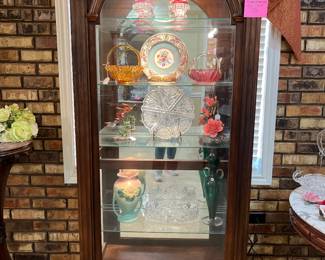 Lighted Pulaski, Curio cabinet