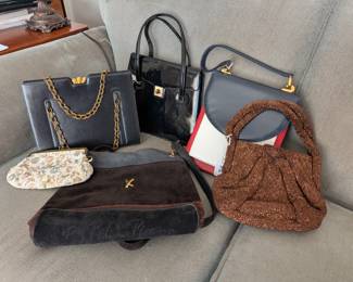 Nice selection of vintage purses