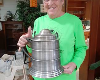 Now that's one serious drink Tankard just in time for St. Patrick's Day!!
Actually it's a unique Ice Bucket.