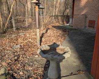 Cement 2 Piece Bird Bath
