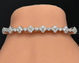 NEW! 1.02 Carat Pavé Diamond Infinity Circle Love Knot Pendant Necklace