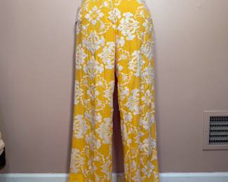 Mestiza wide legged yellow cropped pants with white embroidered floral pattern, linen blend, Sz 2