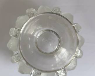 Signature on base of Lalique Dampierre bird vase