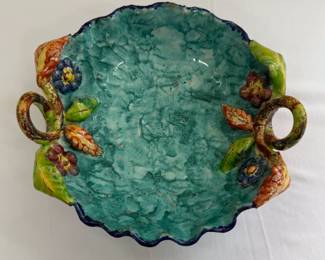 Colorful Italian ceramic / Majolica bowl with flowers and leafs design