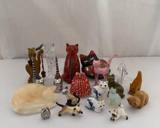 Cool for Cats collection! Cat figurines in porcelain, glass, wood, ceramic, metal
