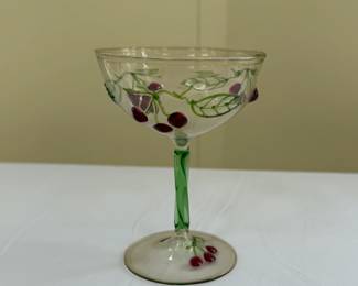 Bimini Austrian red cherries lamp work art glass crystal wine glass, hand blown, circa 1920s. Bimini Glass was founded in Austria in 1923, by Fritz Lampl.