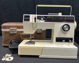 CT418Singer Sewing Machine