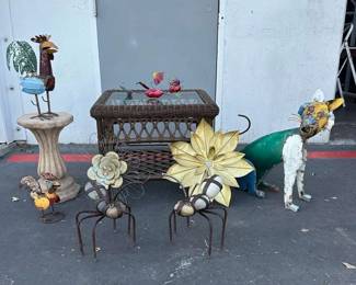 CT554Eye Popping Yard Art