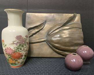 CT502VHen  Feathers Tulip