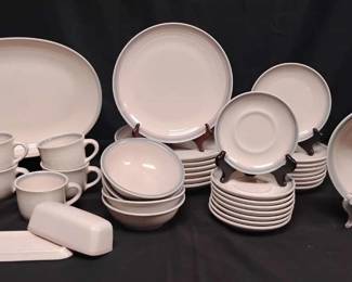 CT405Pfaltzgraff Dinnerware