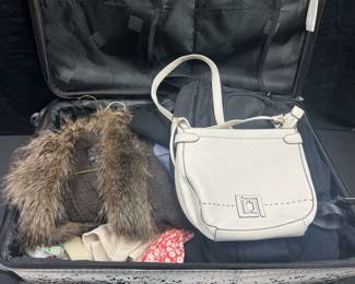 CT429Womens Clothing  Accessories Mystery Lot