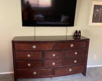 Dresser and tv 