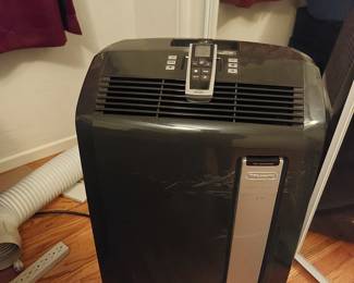 Portable air conditioner with remote on wheels