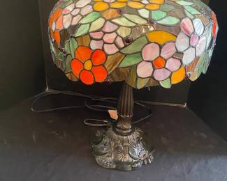 Terrific Tiffany Styled Table Lamp