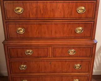 Drexel Heritage Chest Of Drawers
