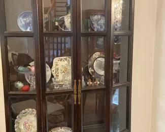 Fancy Display Cabinet 