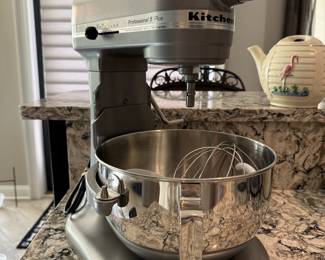 Kitchen Aid Mixer. This is the large professional size.