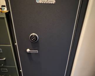 Very large safe! Fill it with your valuables