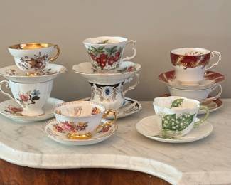 Small collection of cups and saucers