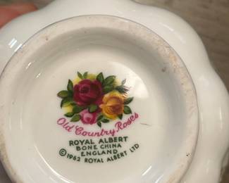 Royal Albert Old Country Roses