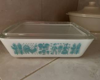 Pyrex Amish Butterprint Turquoise