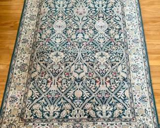 Area Rug - 4' x 6' with Green Border