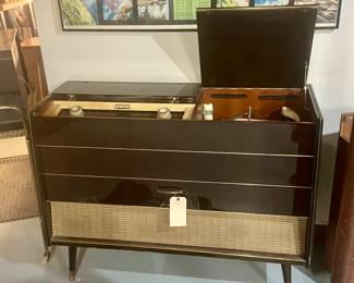 Grundig Stereo Console with turntable and storage; model S O 150 U