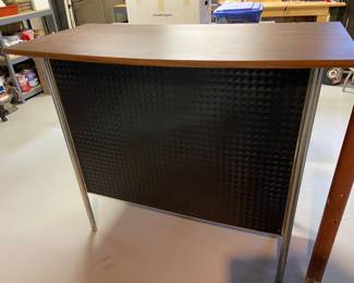 Retro free standing Bar