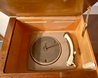 Grundig Majestic stereo console with turntable and reel to reel; model 9078