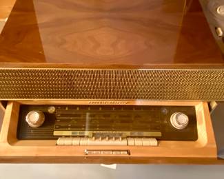 Grundig Majestic stereo console with turntable and reel to reel; model 9078