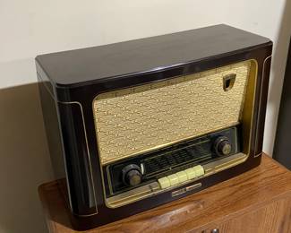 1950's Grundig Majestic Radio; model 1041