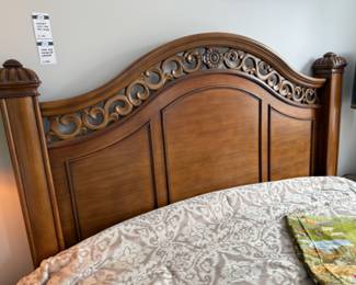 Wooden King Size Bed Frame, King Size Cushion Top Mattress