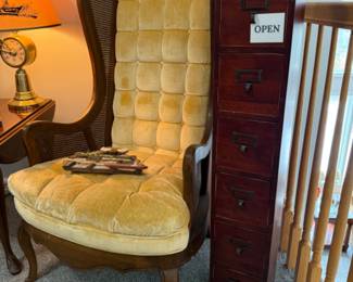 Tutfted Velvet Wingback Armchair (B)