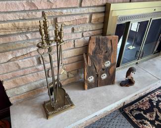 Fireplace tool set
