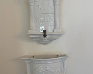 Decorative ceramic fountain