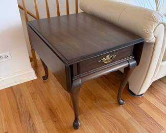 Ethan Allen Queen Anne style dropleaf side table