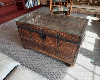 Antique steamer trunk with glass top 