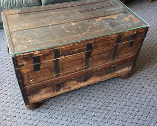 Antique steamer trunk with glass top 