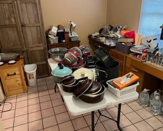 Pots and pans, bakeware