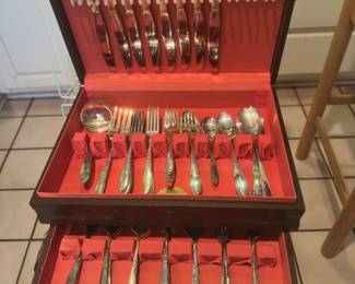 Stainless steel flatware