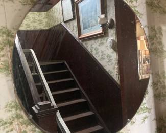 A round mirror.