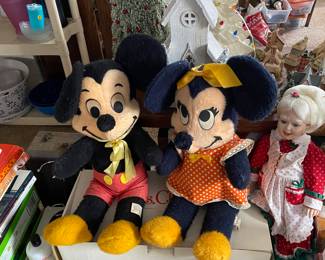 Vintage Mickey and Minnie - huge collection of Mickey items 