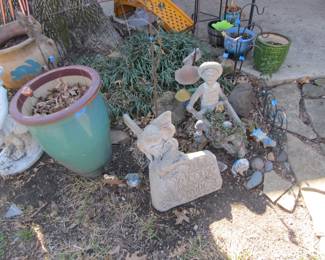 We have a patio and yard full of amazing decor and treasures! Planting pots, chairs, statues, decor accents, tables, storage, handmade items, & so much more!